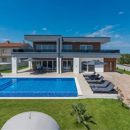 Vila Mersi Pula