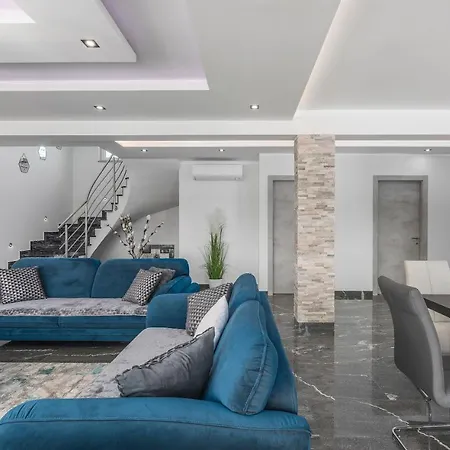 וילה Mersi פולה