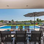 Mersi Villa Pula