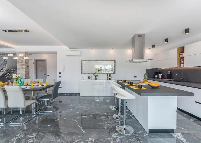 Вилла Mersi Пула